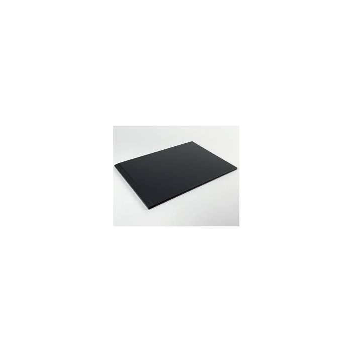 Fotogrāmata MyPhotoBook A4 5mm horizontāla. Cietie vāki ar izgriezumu priekšvākā. Skavu montāža. Black Silk