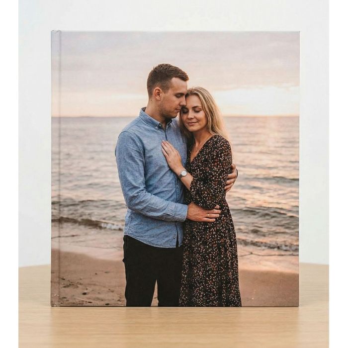 Personalizējama fotogrāmata 20x20cm Basic 120, cietie vāki ar pilnu apdruku, mel